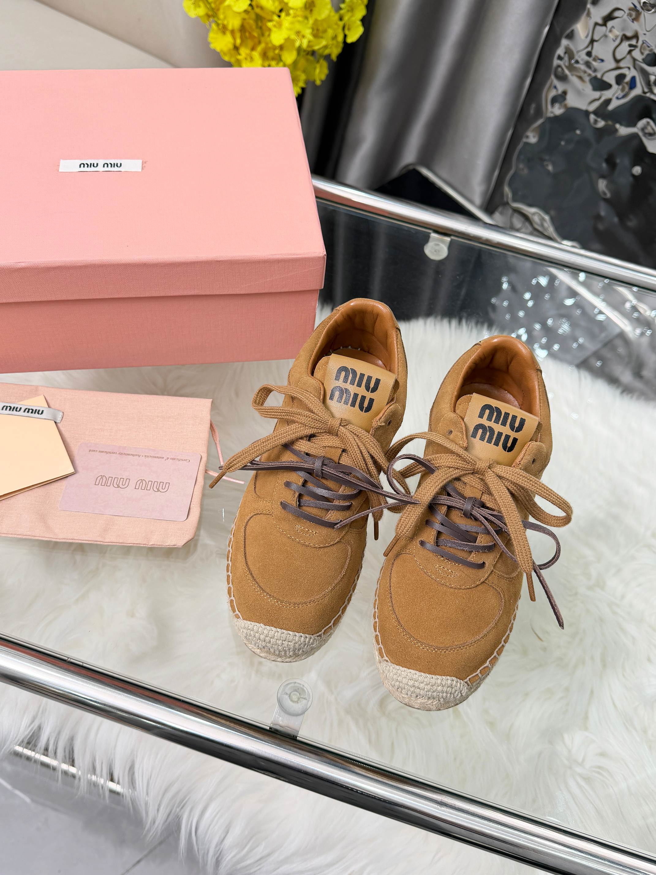 MIUMIU 26S SNEAKERS IN CARAMEL BROWN SUEDE