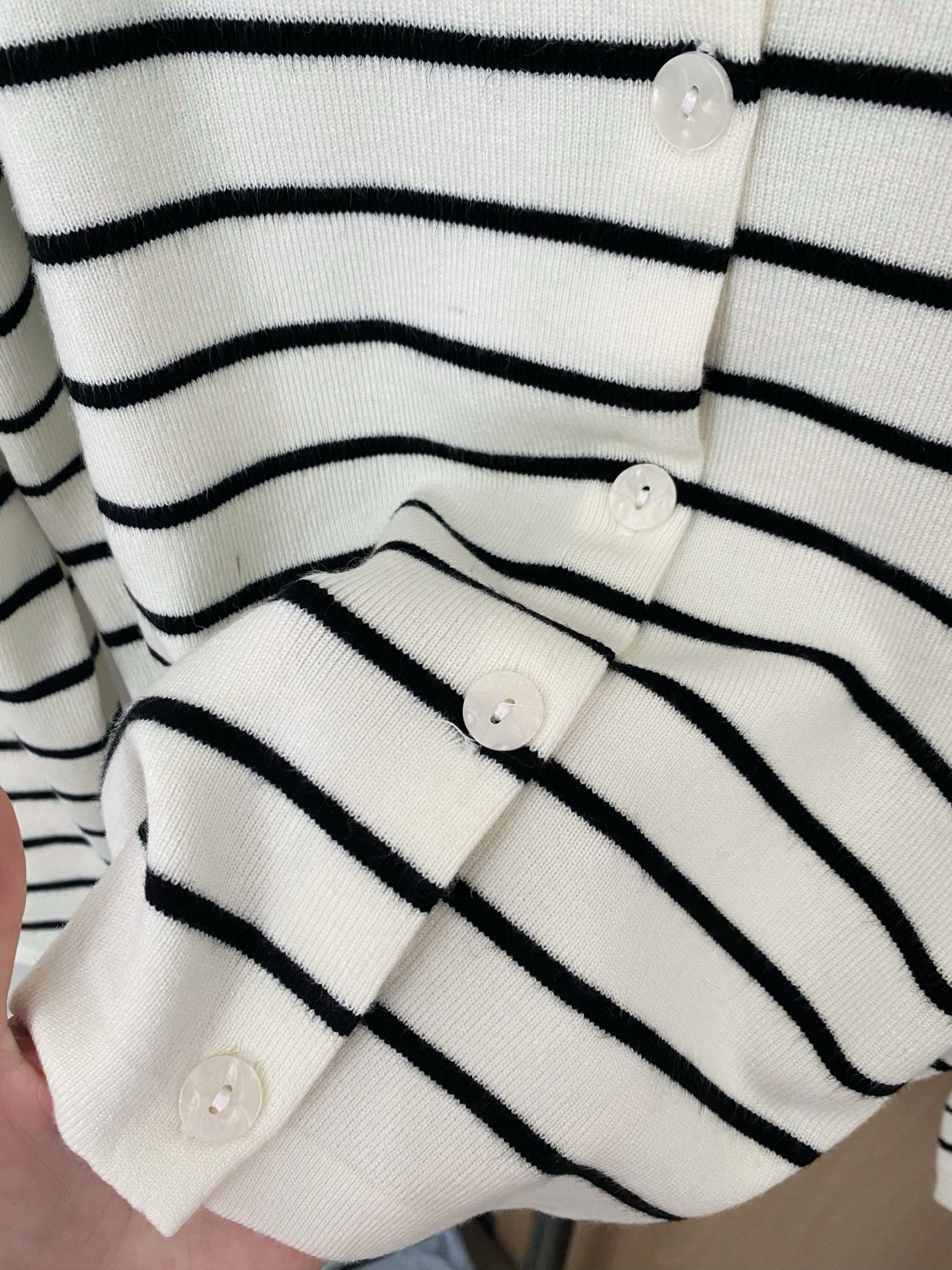MIUMIU CARDIGAN STYLE 155