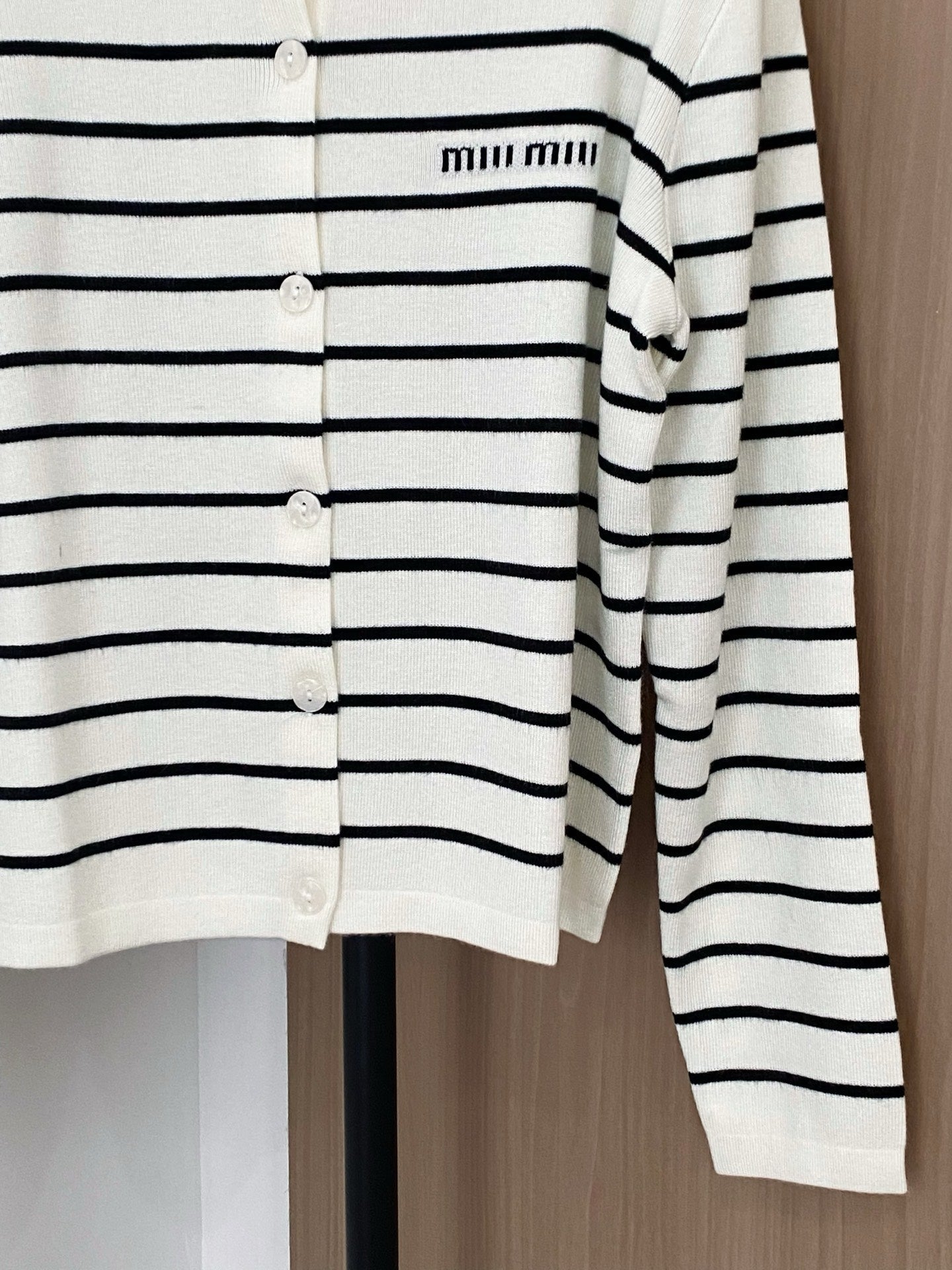 MIUMIU CARDIGAN STYLE 155