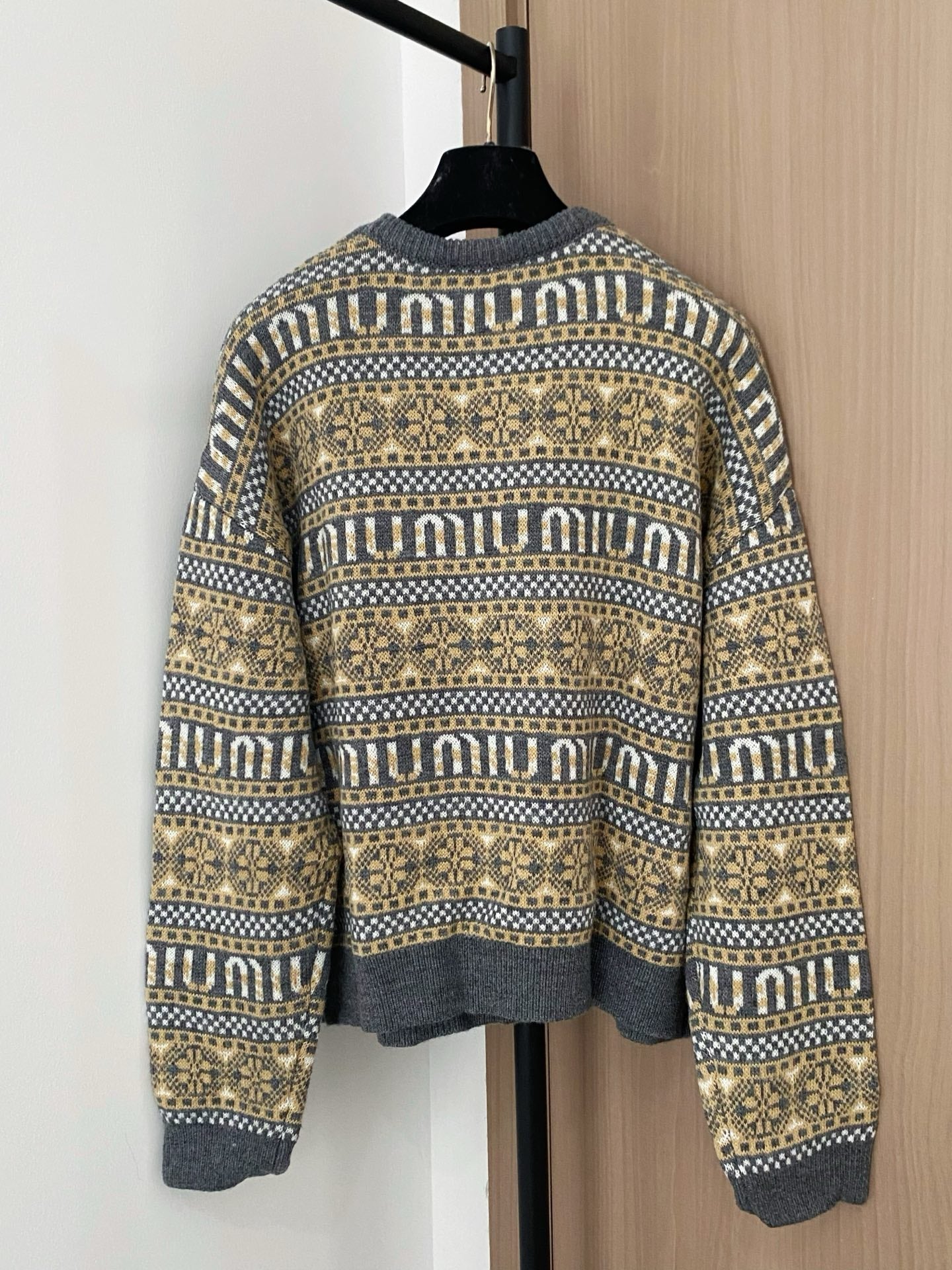 MIUMIU SWEATER STYLE 160