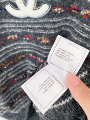 CHANEL 25S LONG-SLEEVE SWEATER 535