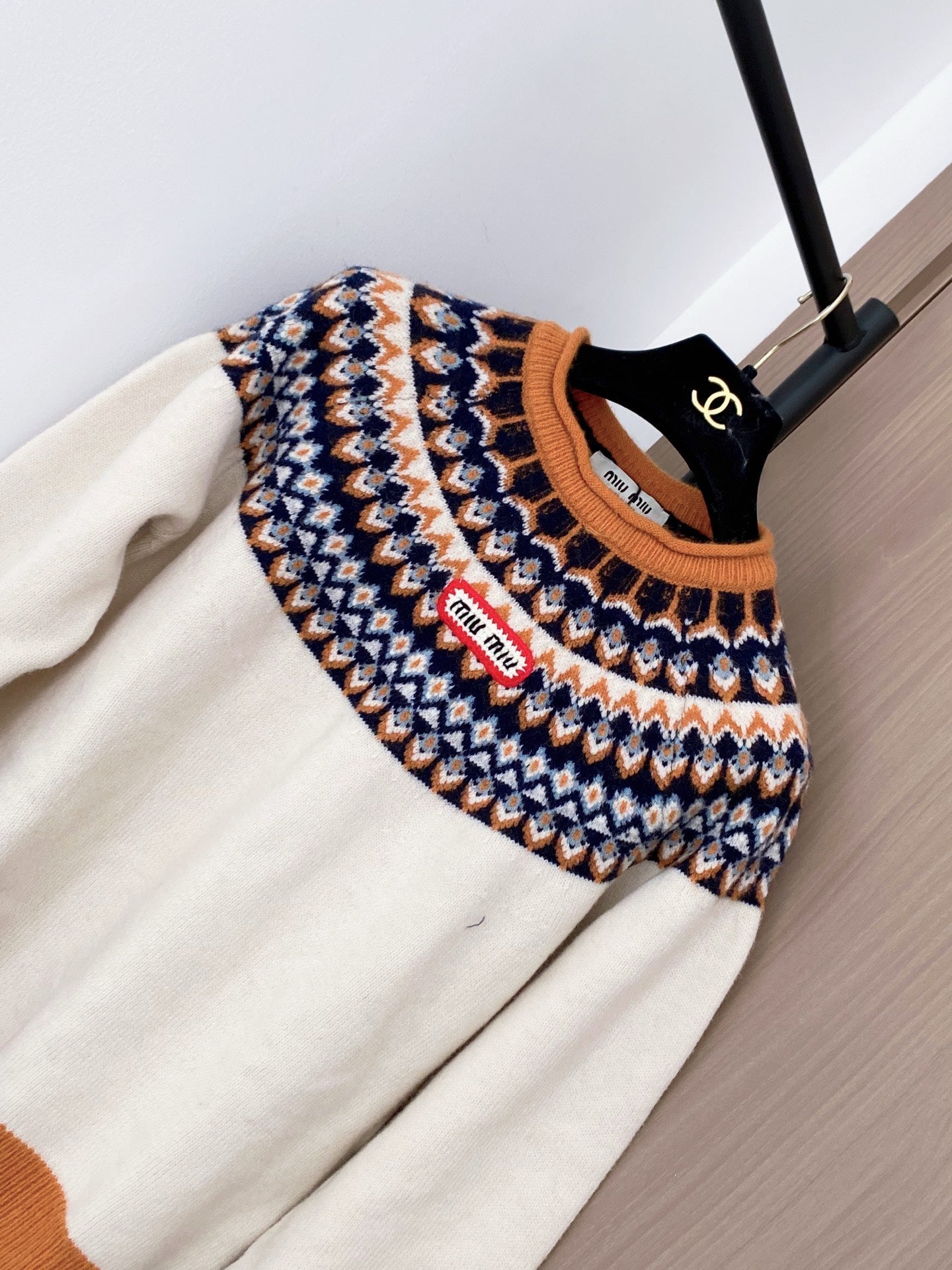 MIUMIU SWEATER STYLE 707