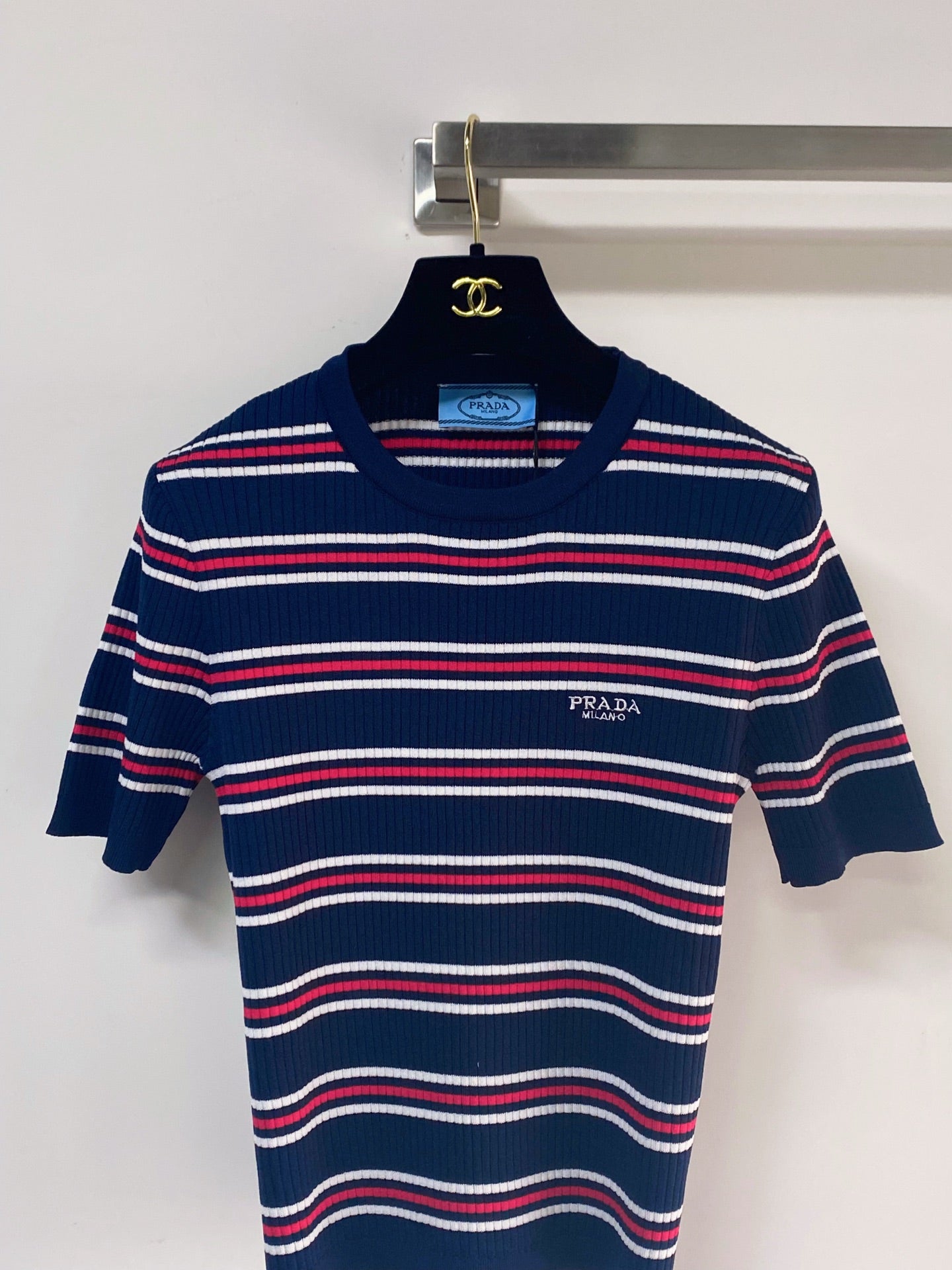 PRADA 26S SHORT-SLEEVED SWEATER STYLE 894