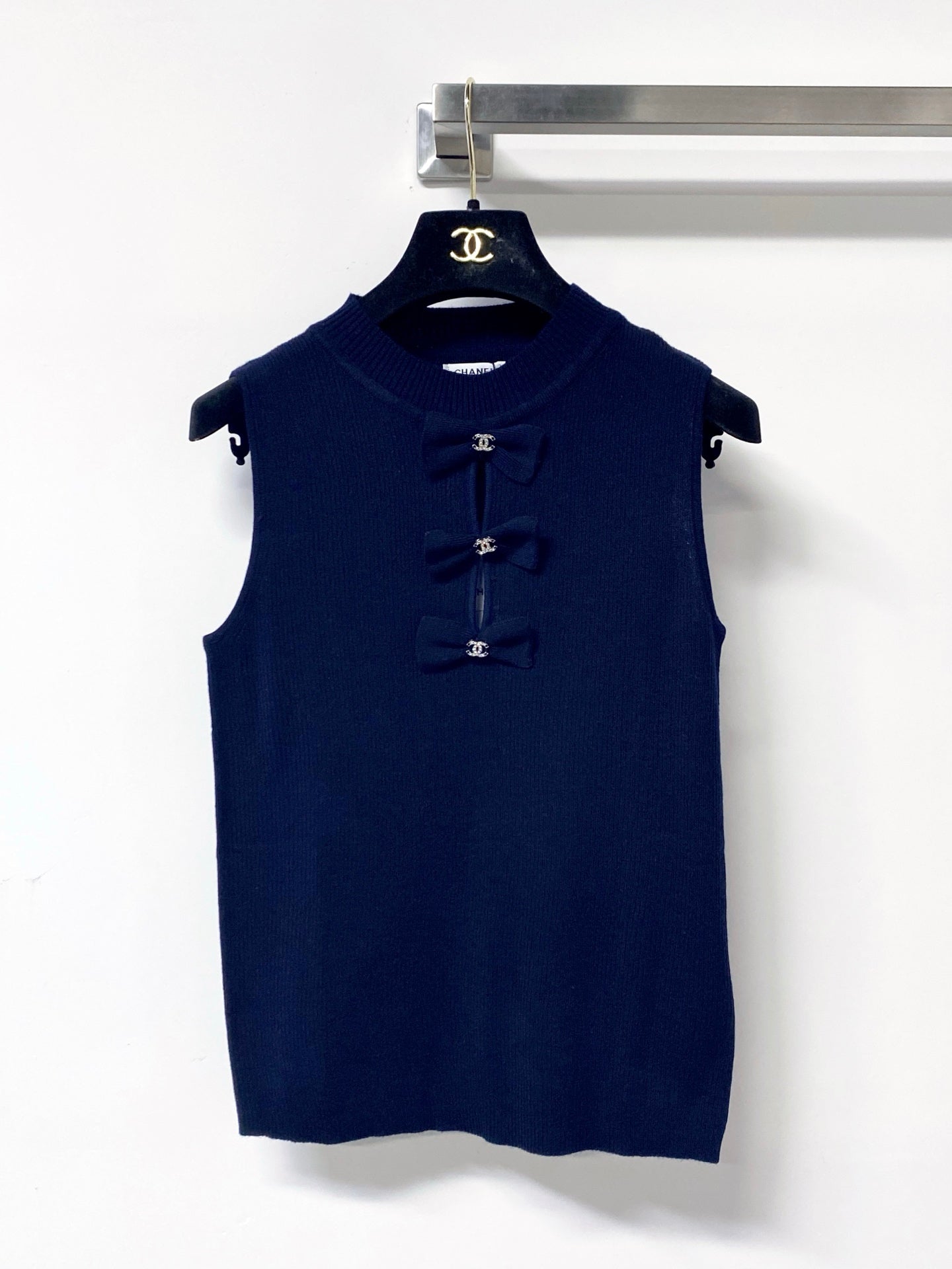 CHANEL 26S KNIT SLEEVELESS TOP STYLE 1209