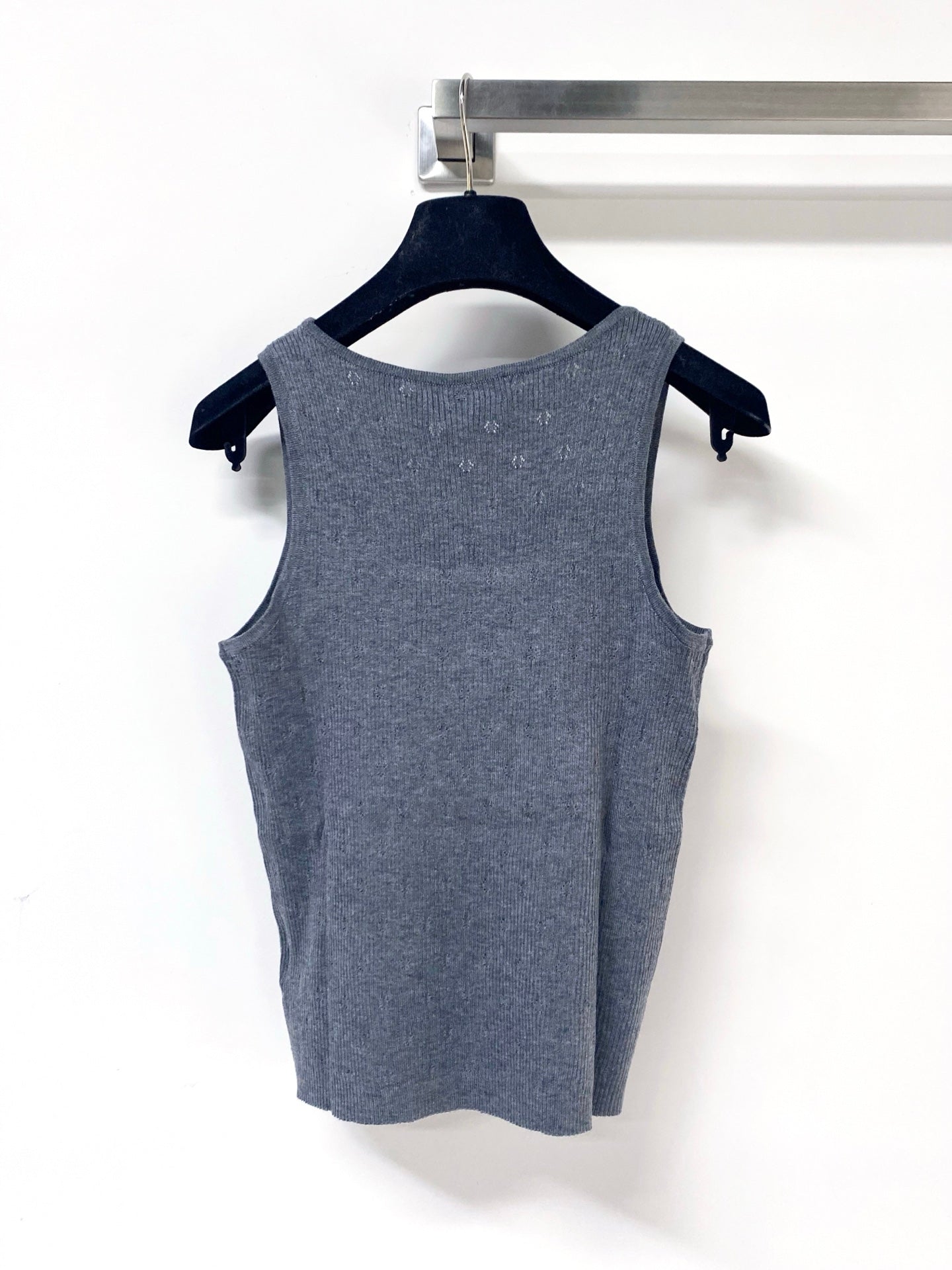 CHANEL 26S KNITTED SLEEVELESS TOP STYLE 1174