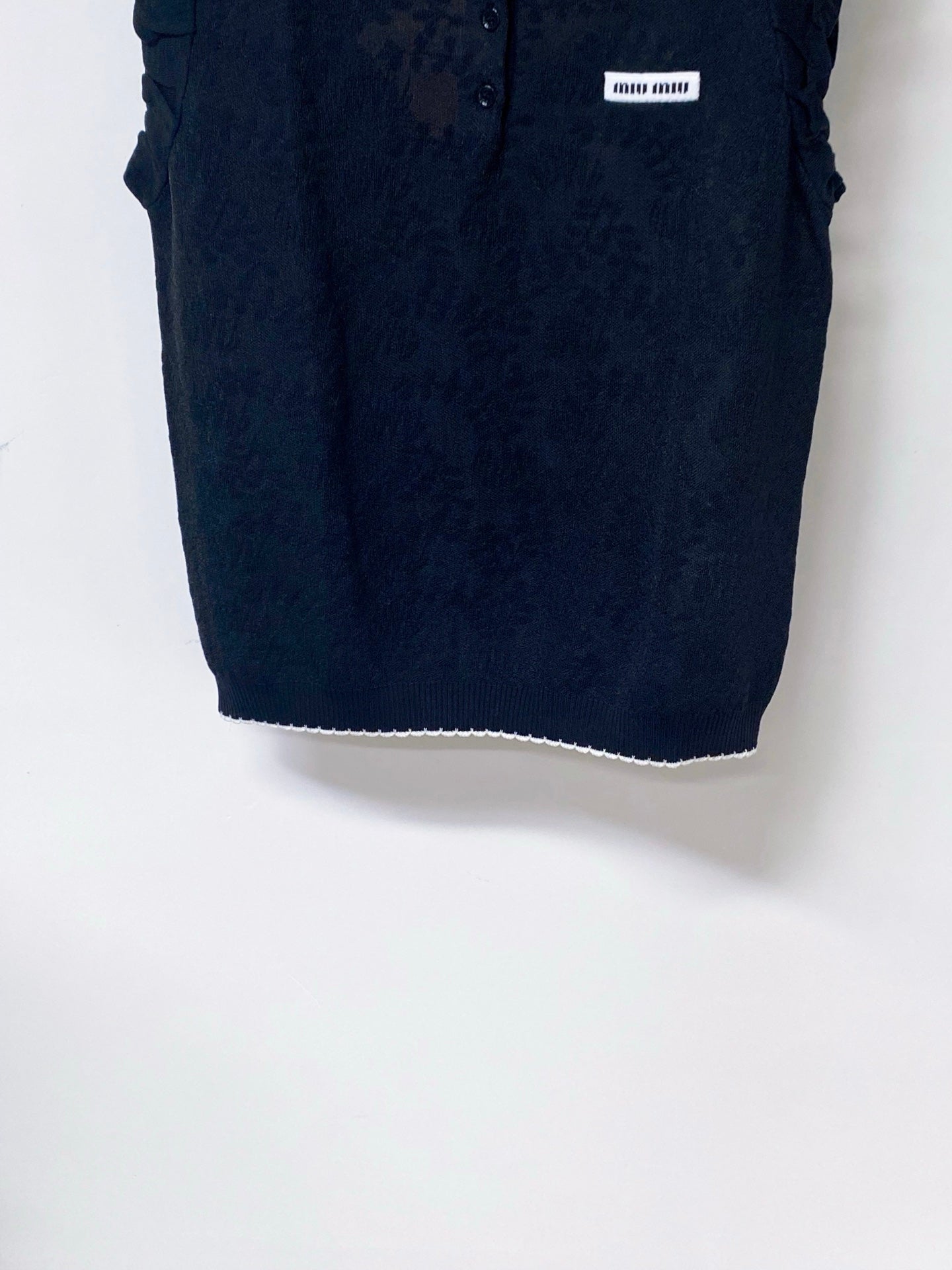 MIUMIU 26S SLEEVELESS KNIT POLO TOP 1150