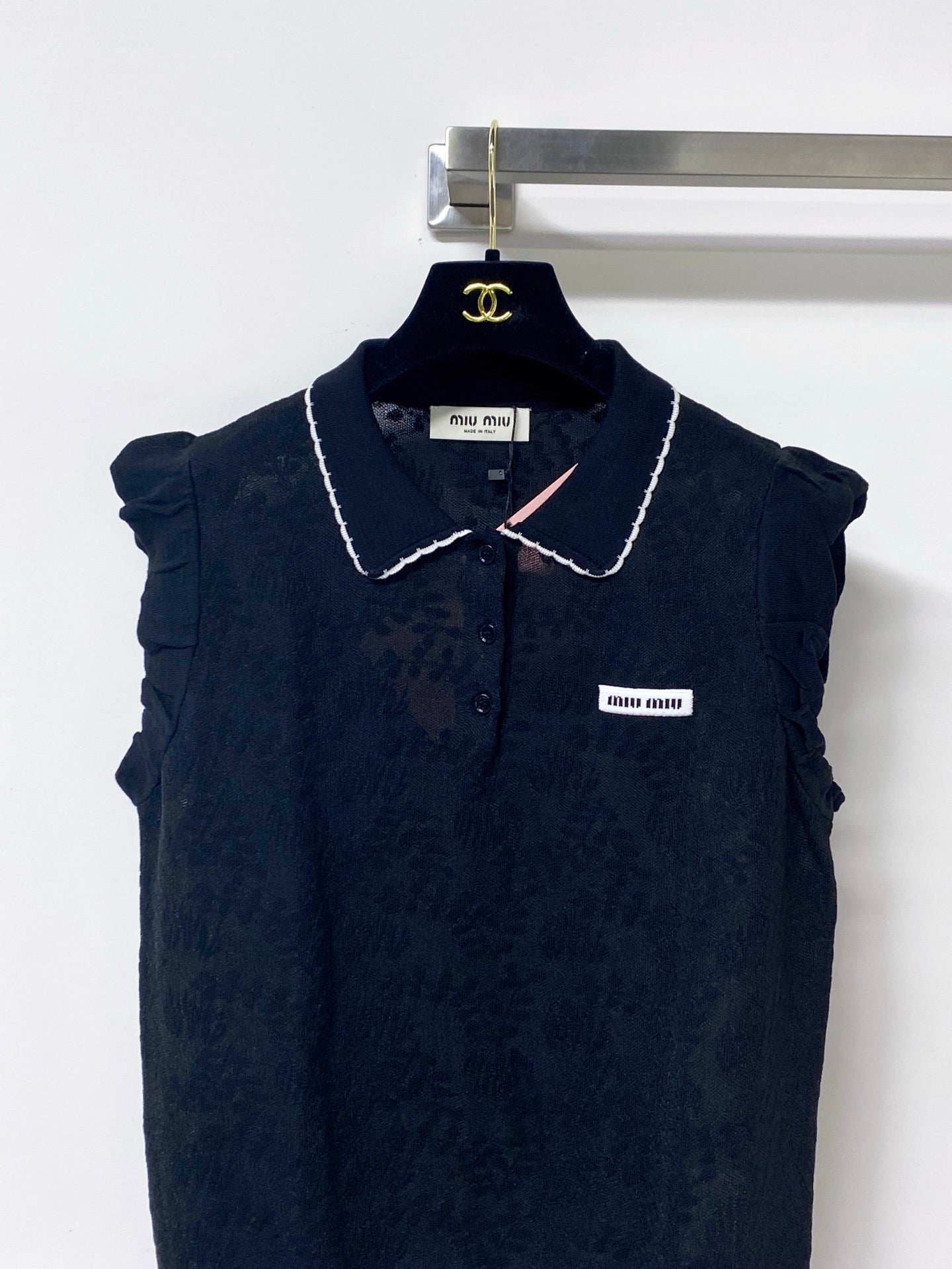 MIUMIU 26S SLEEVELESS KNIT POLO TOP 1150
