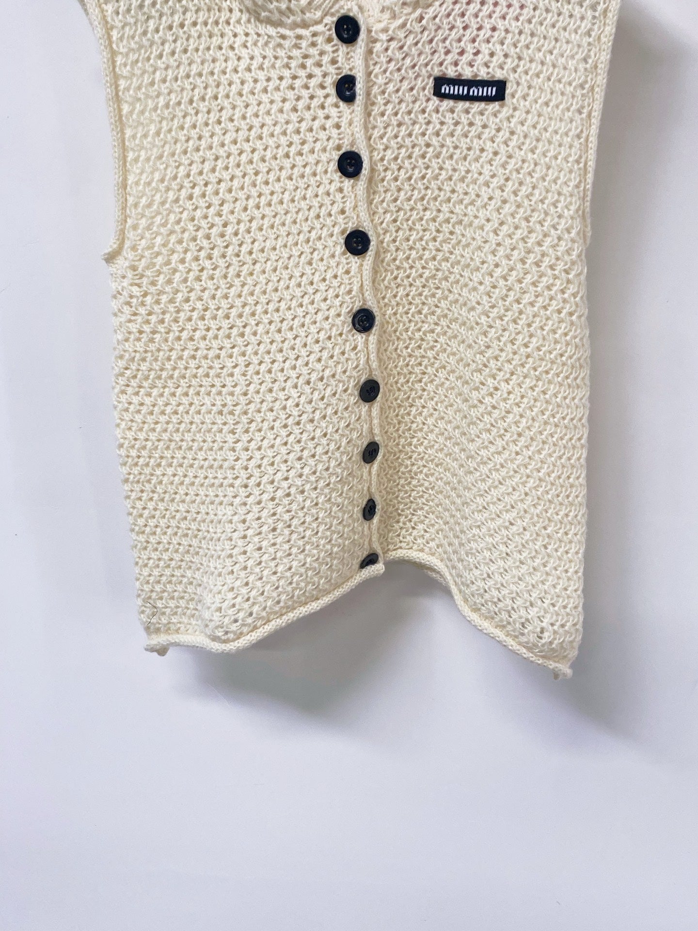 MIUMIU 26S HOODED OPEN-MESH KNIT VEST 1580
