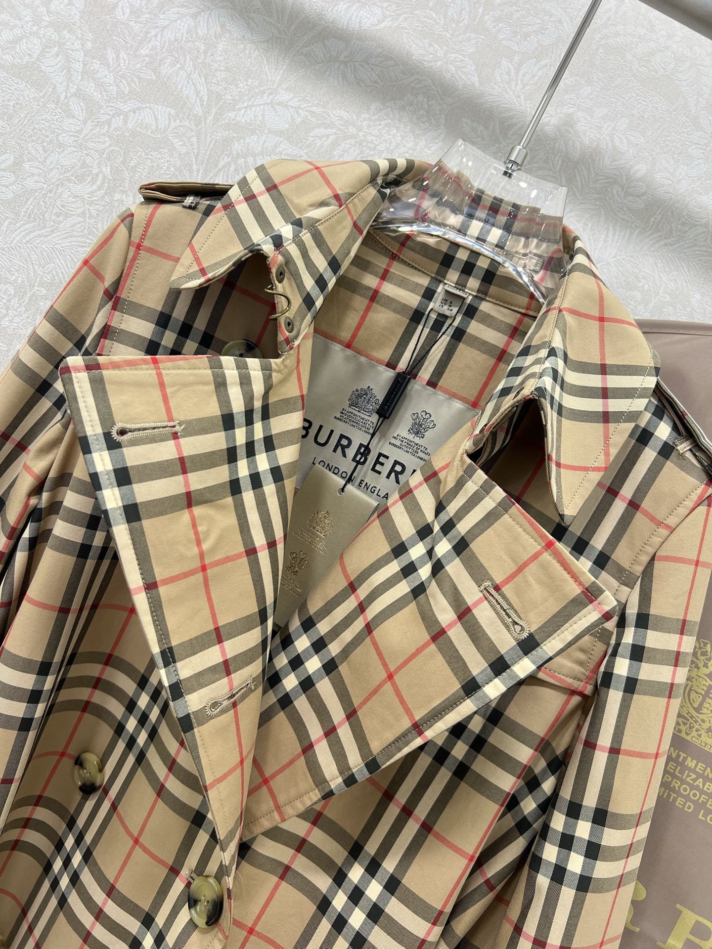 BURBERRY PLAID TRENCH COAT 275085