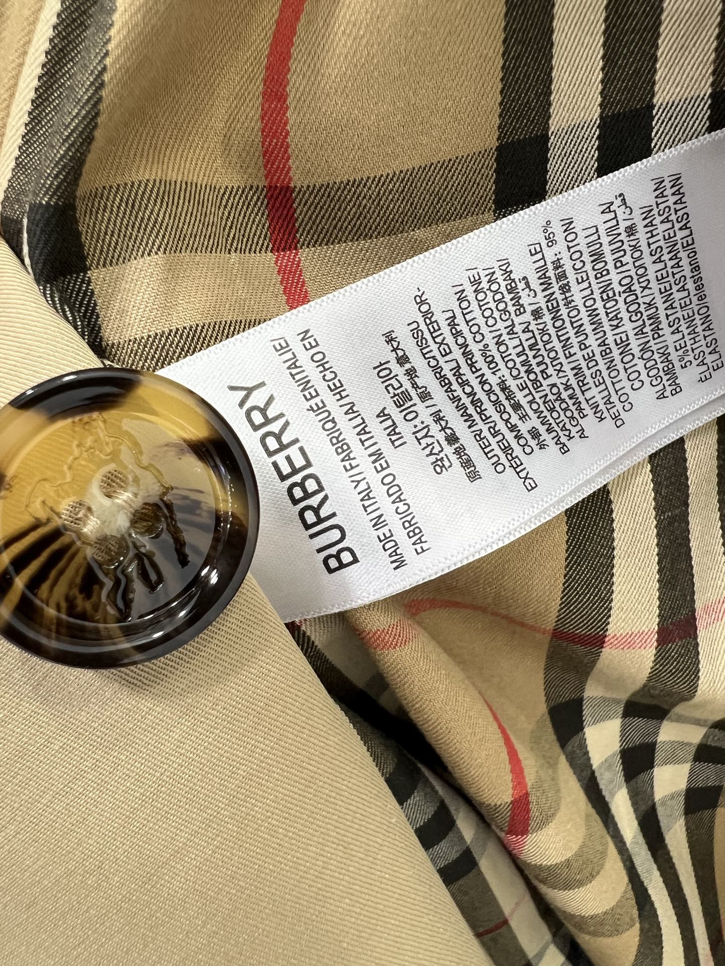 BURBERRY WINDBREAKER JACKET 275088