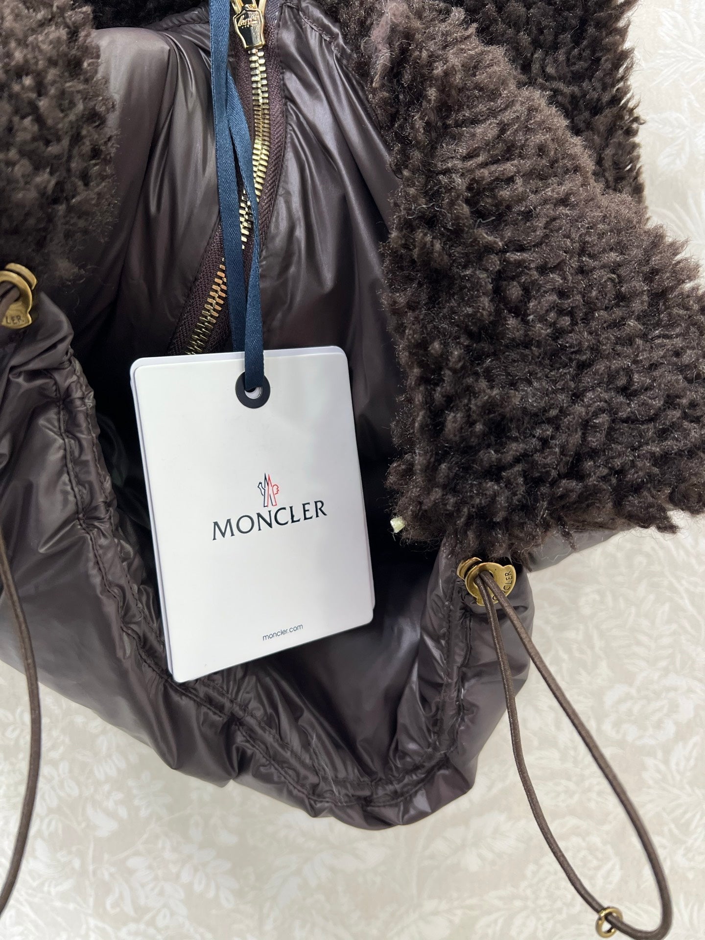 MONCLER 25S SHAGGY VEST IN BROWN 103