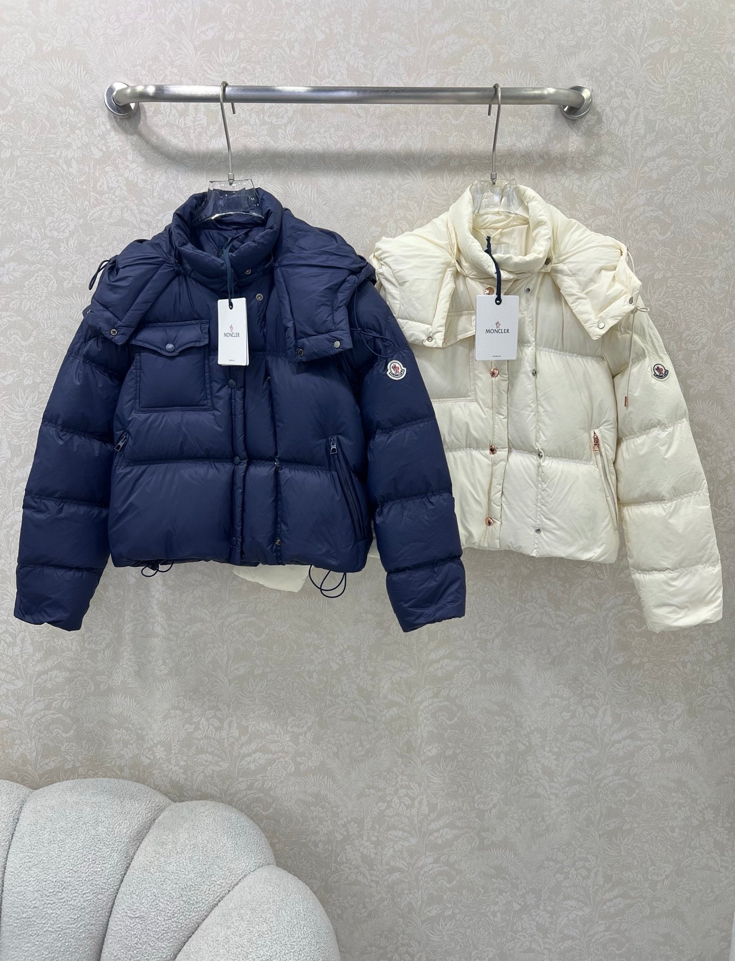 MONCLER 25S JACKET IN WHITE 093
