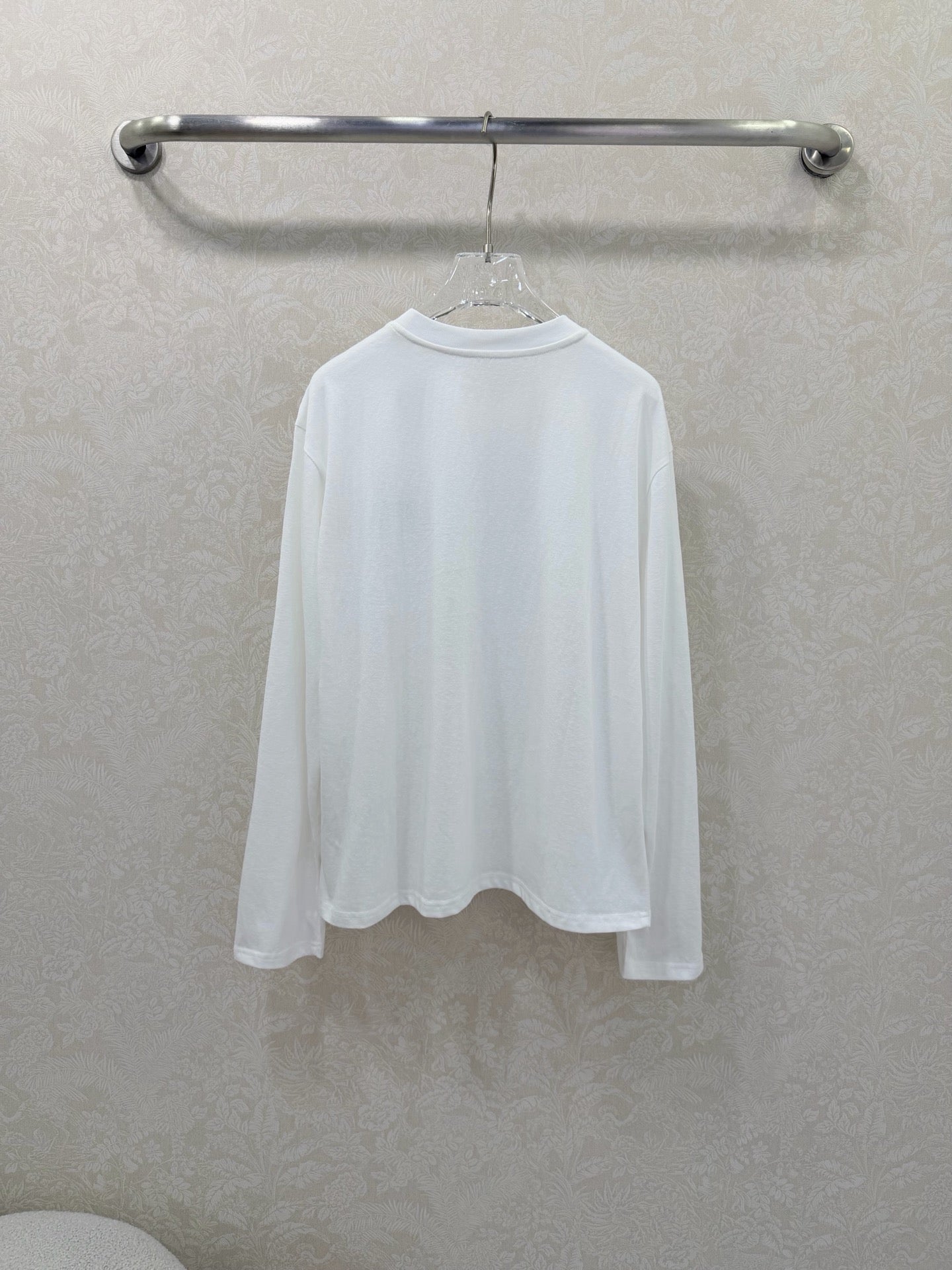 CHANEL 26S LONG-SLEEVE CREW NECK T-SHIRT 776