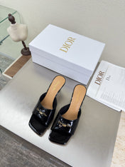 DIOR 26S KITTEN HEEL MULE SANDALS IN BLACK PATENT CALFSKIN WITH LOGO