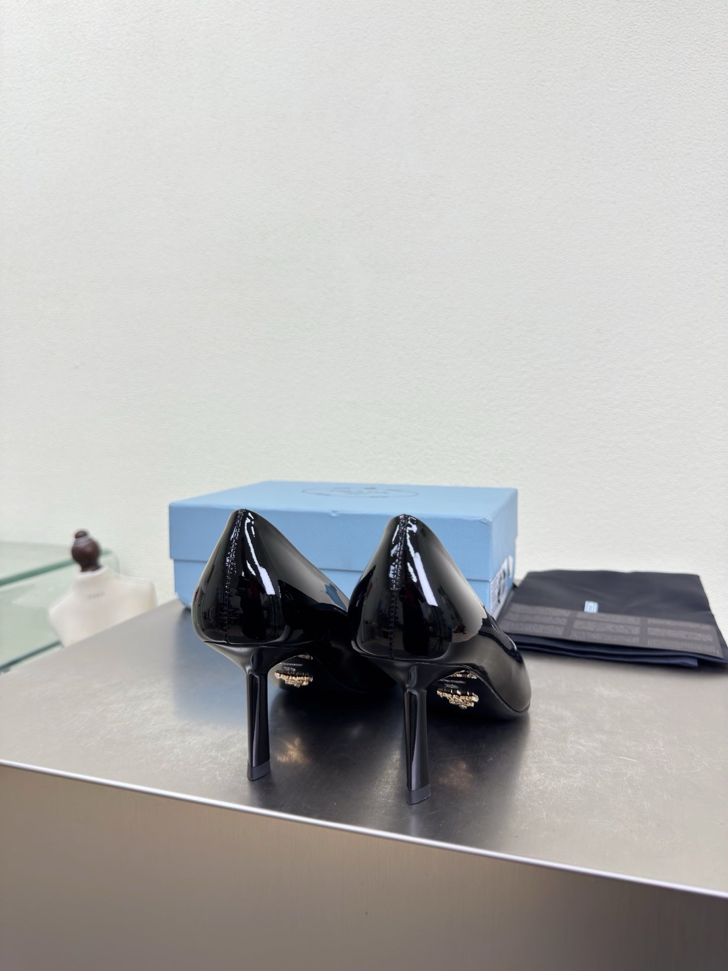 PRADA 26S POINTED TOE PUMPS 75MM IN BLACK PATENT CALFSKIN