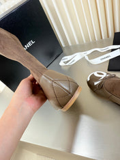 CHANEL 26S ANKLE BOOTS IN BROWN CALFSKIN AND SUEDE SQUARE TOE