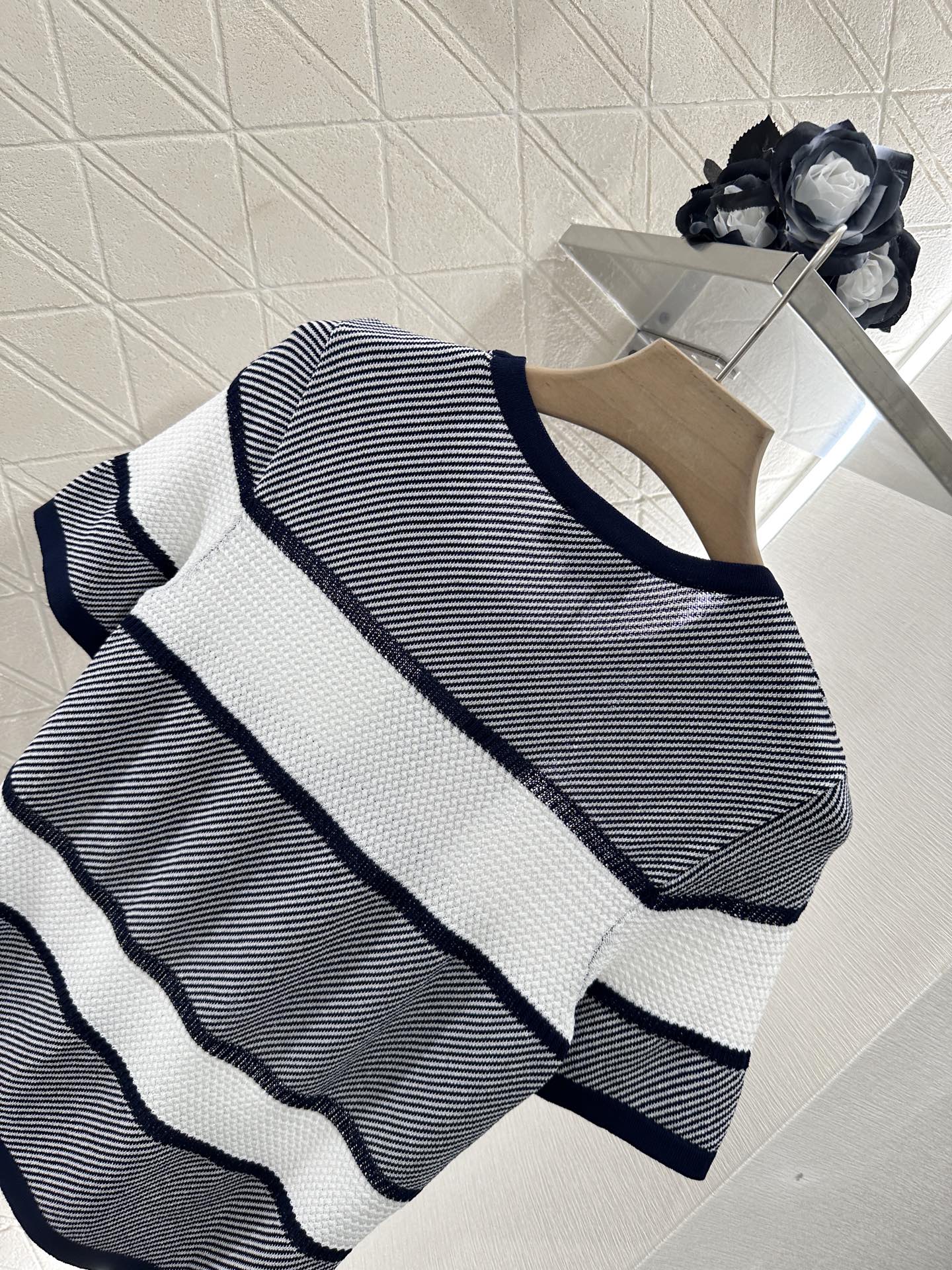 Chanel 25 T-shirt Black White Patchwork Knitted Crewneck