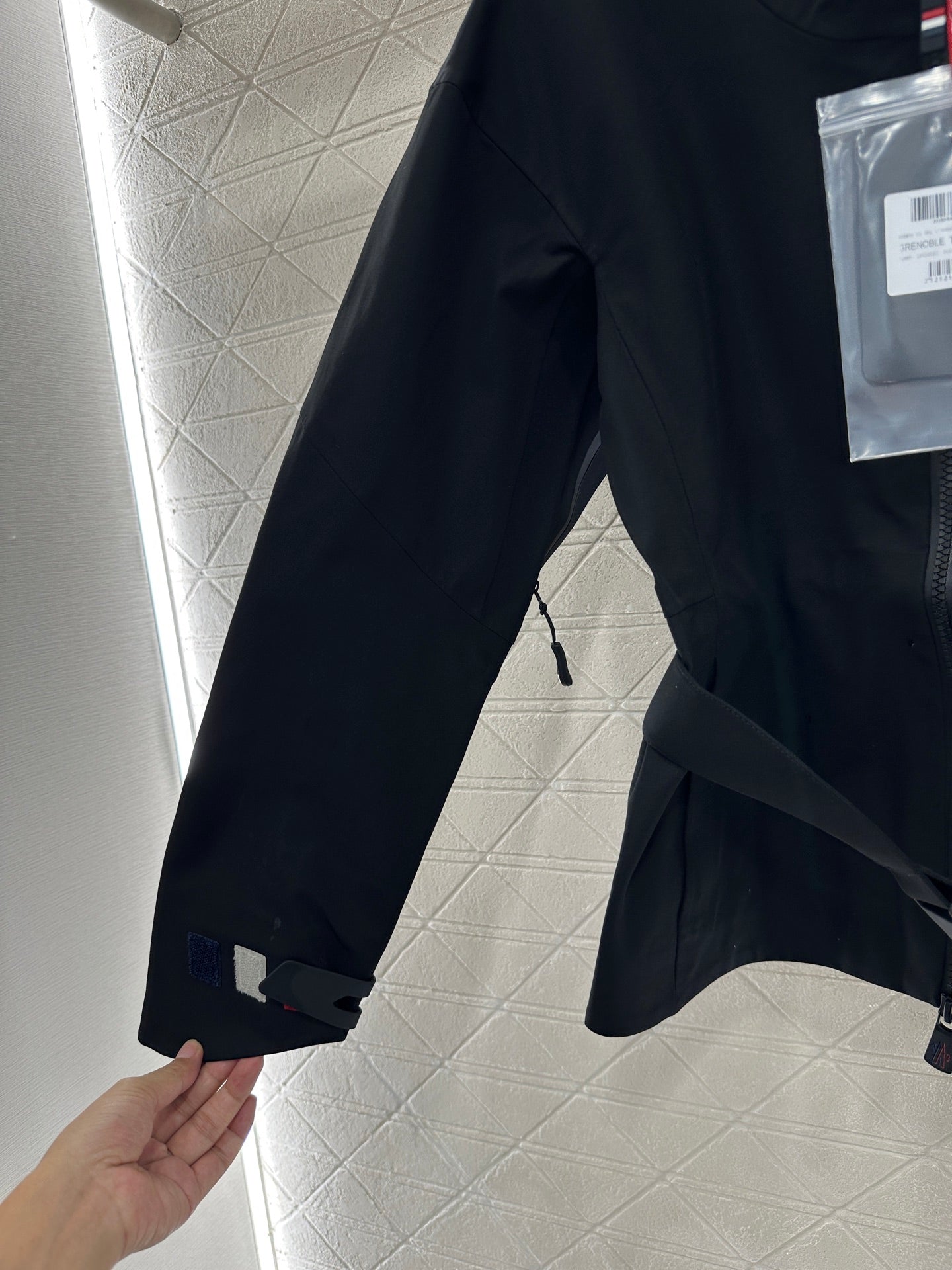 MONCLER 25S JACKET 290975