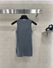MIUMIU SLEEVELESS KNITTED SWEATER STYLE 114