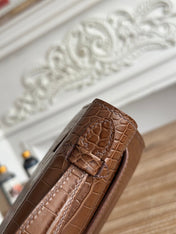 HM 26S KELLY MINI 22MM IN DARK BROWN CROC EMBOSSED CALFSKIN GOLD KELLY BUCKLE
