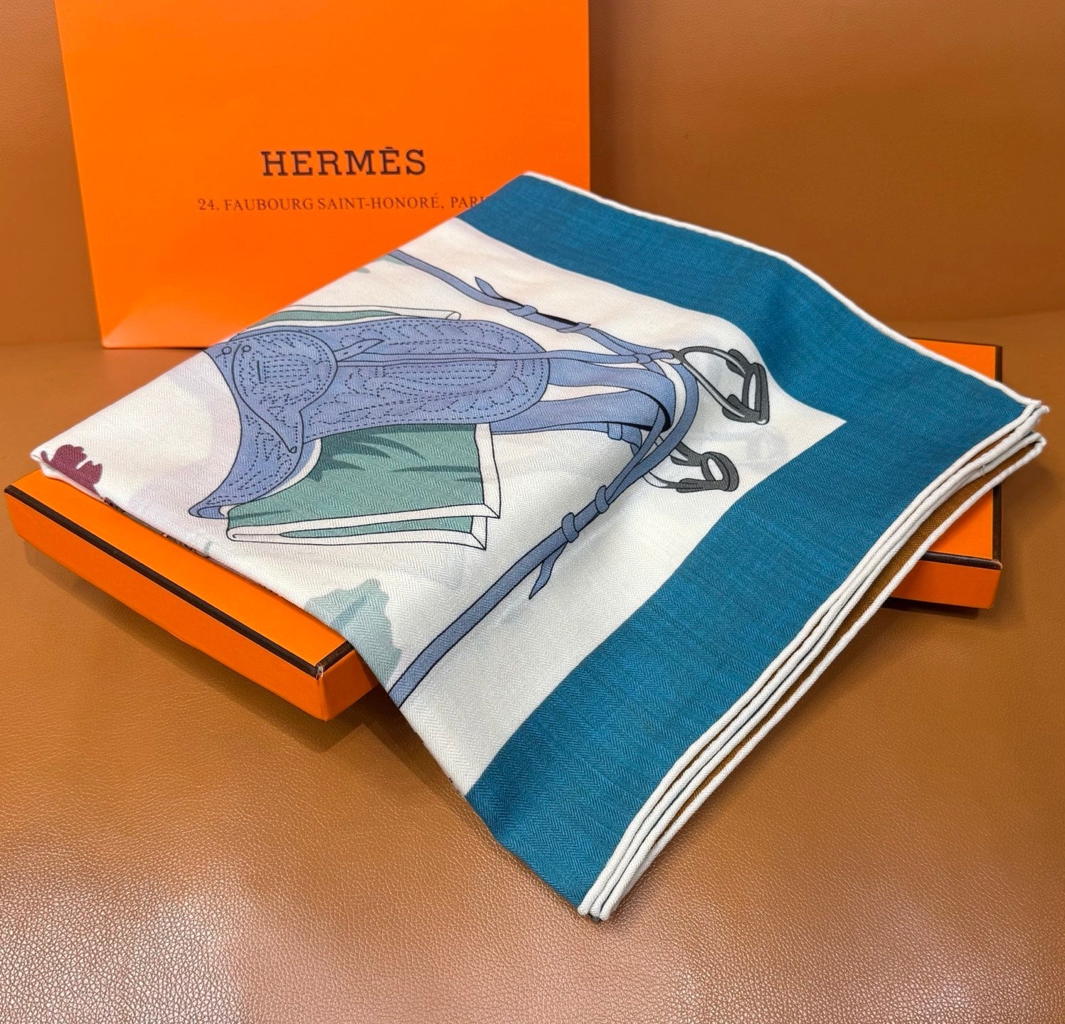 HERMES 26S SCARF 140 IN CASHMERE AND SILK 305963