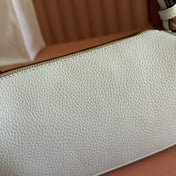 GUCCI 26S SHOULDER BAG 19 IN WHITE CALFSKIN