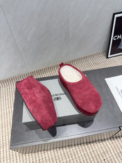 BALENCIAGA 25S AURALEE SLIP-ON 50 MM IN DEEP WINE RED SUEDE STYLE 2