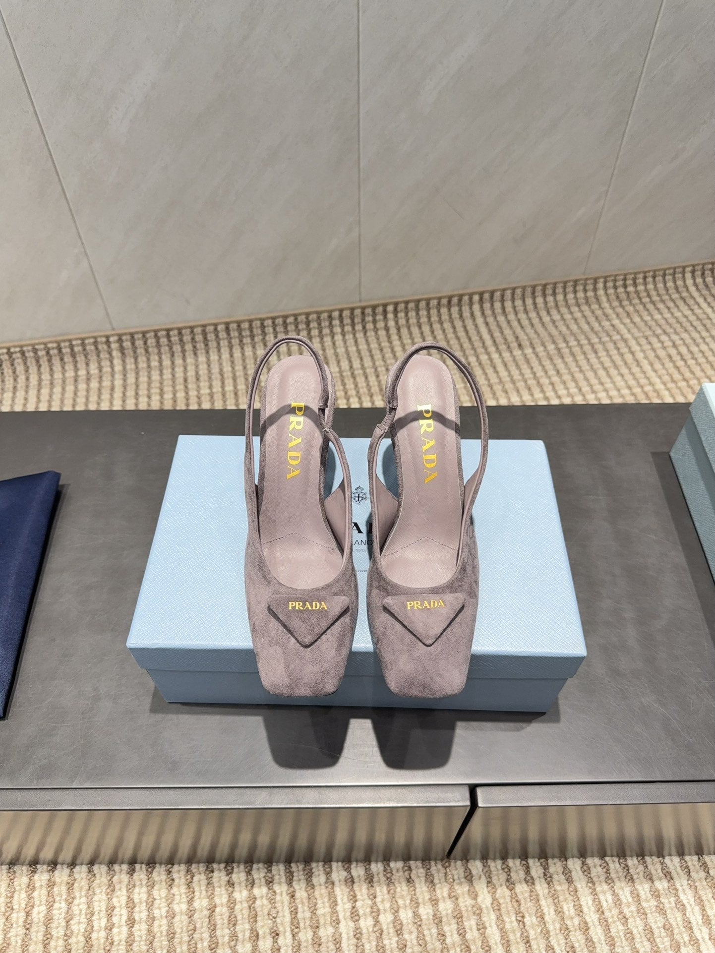 PRADA 26S LOW HEEL SQUARE TOE SLINGBACK SHOES 85MM IN TAUPE BROWN SUEDE WITH LOGO