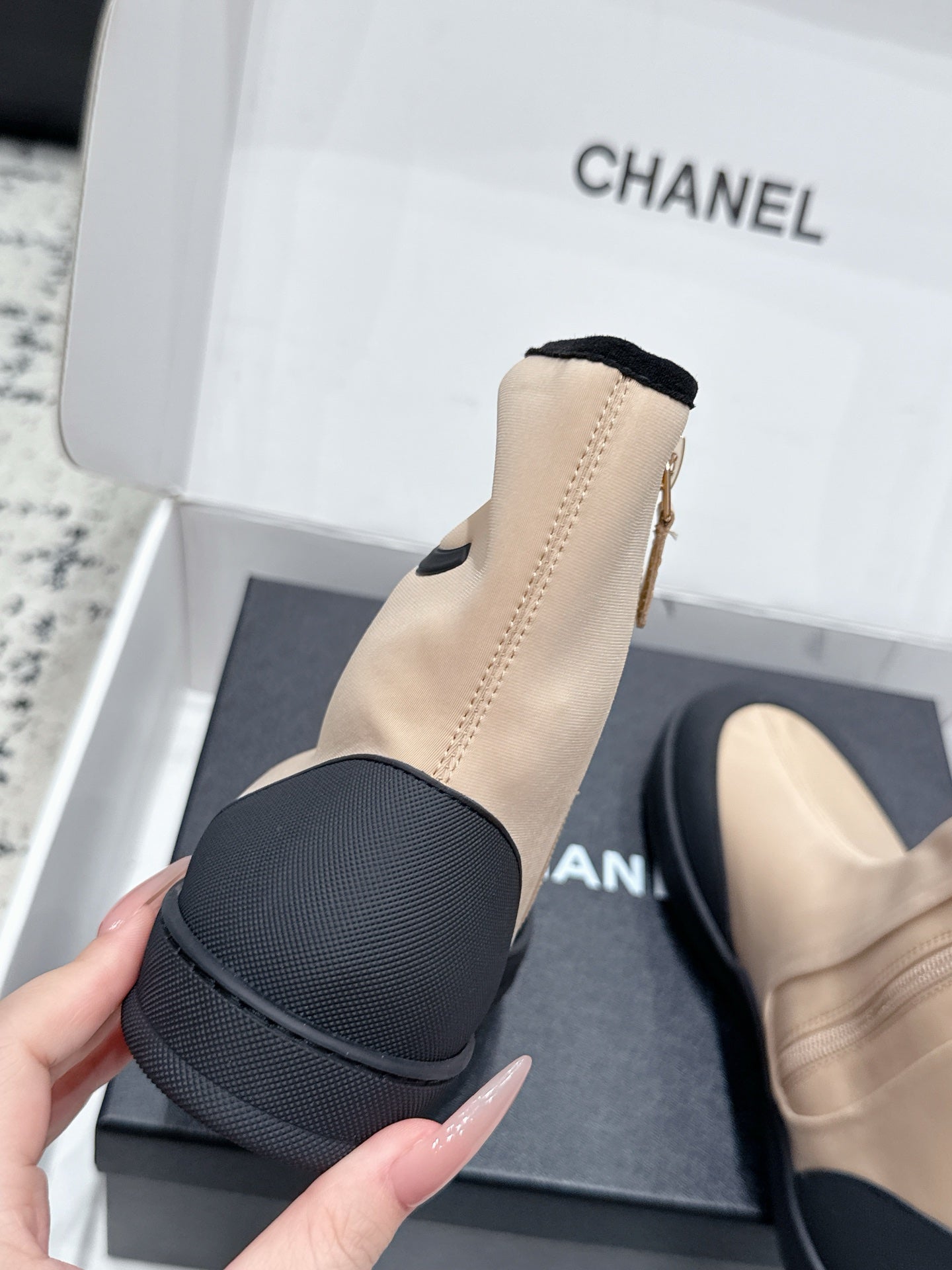 CHANEL 26S ZIPPER BOOTS IN BEIGE MIX BLACK FABRIC AND LAMBSKIN