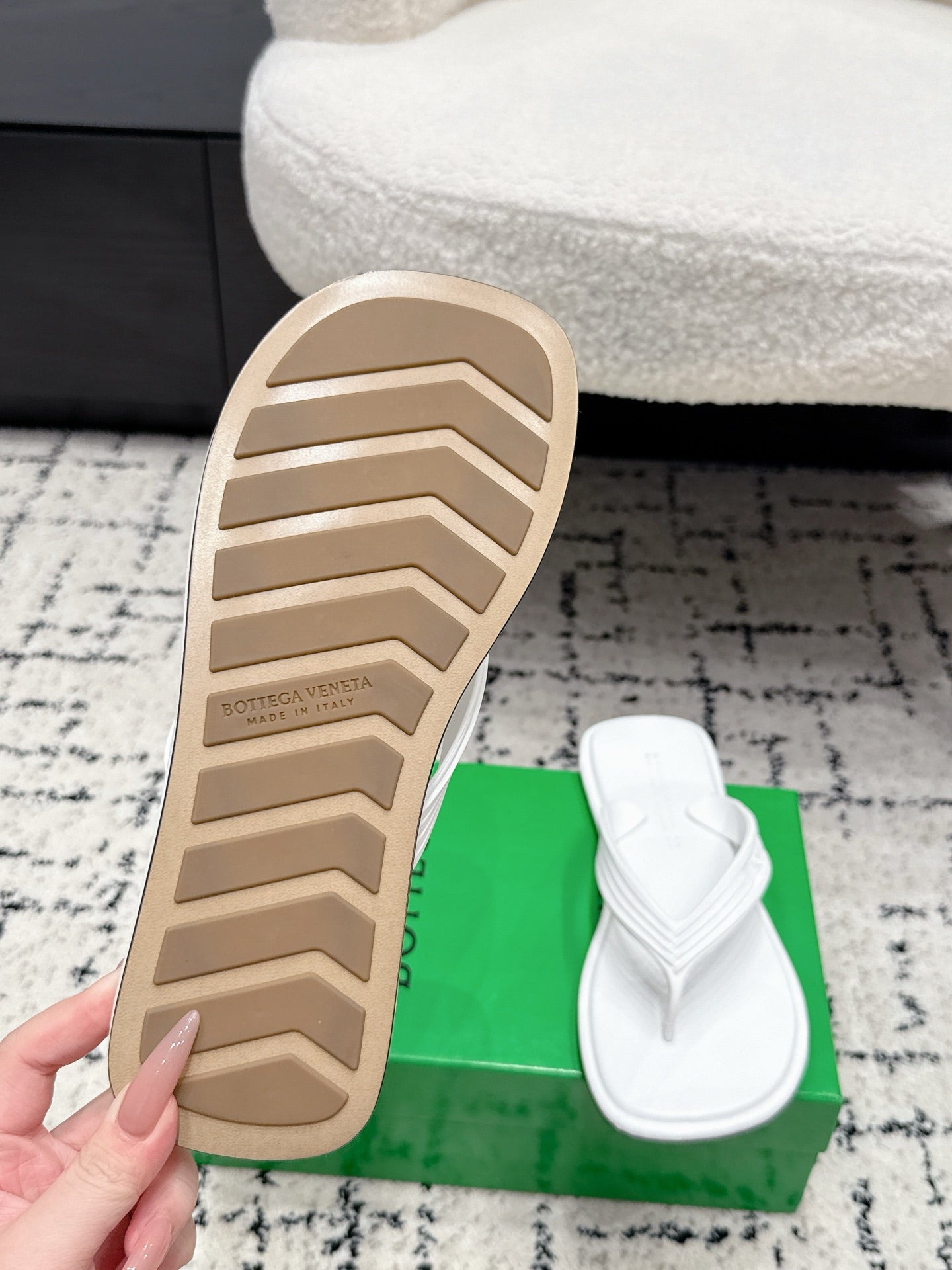 BOTTEGA VENETA 26S THONG SANDALS IN WHITE TPU