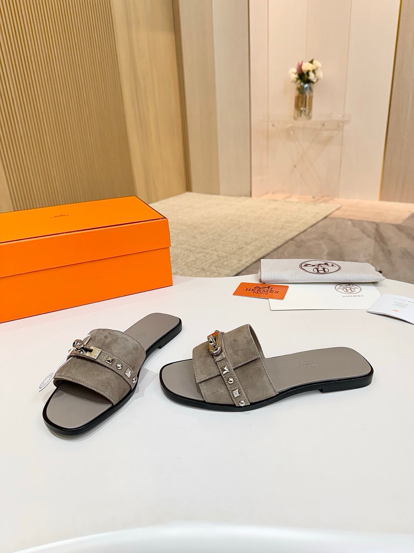 HM 26S GIULIA SANDAL IN GREY SUEDE AND CALFSKIN SILVER HARDWAREC