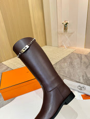 HM 25S KNEE-HIGH FLAT BOOTS IN DARK BROWN LAMBSKIN WITH SILVER HARDWARE