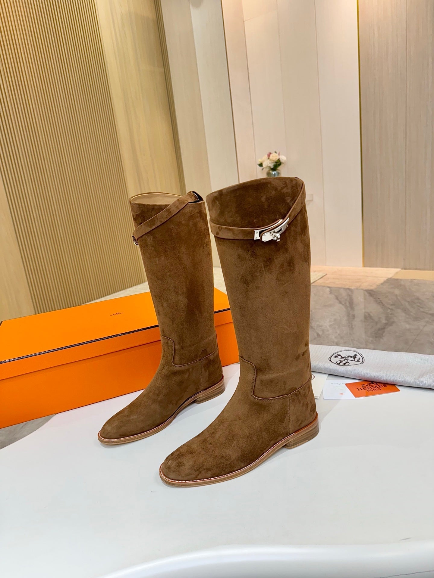 HM 25S JUMPING KNEE-HIGH BOOTS IN BROWN SUEDE WITH SILVER HARDWARE