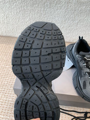 UNDER ARMOUR 3XL KNIT SNEAKER IN BLACK AND WHITE POLYESTER