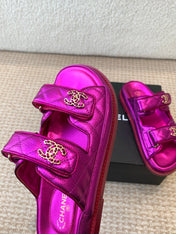 DAD SANDAL IN MAGENTA PURPLE SHEEPSKIN MULE