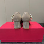 ROGER VIVIER 25S TRÈS VIVIER 50MM IN NUDE CALFSKIN WITH RHINESTONE BUCKLE