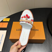 LV SLIDE SANDALS 25S IN WHITE DENIM AND CALFSKIN WITH CHERRY BLOSSOM BUCKLE
