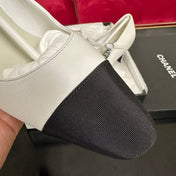HIGH MARY JANE IN WHITE CALFSKIN AND BLACK SATIN