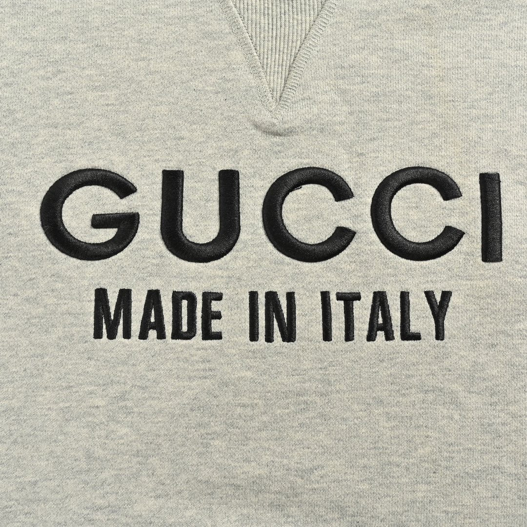 GUCCI 26S TWO-PIECE SWEATSHIRT 114