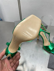 HIGH-HEELED T-STRAP SANDAL IN EMERALD GREEN CALFSKIN