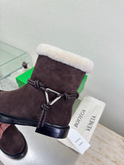 BOTTEGA VENETA 26S FUR-LINED BOOTS IN DARK BROWN SUEDE AND WHITE WOOL