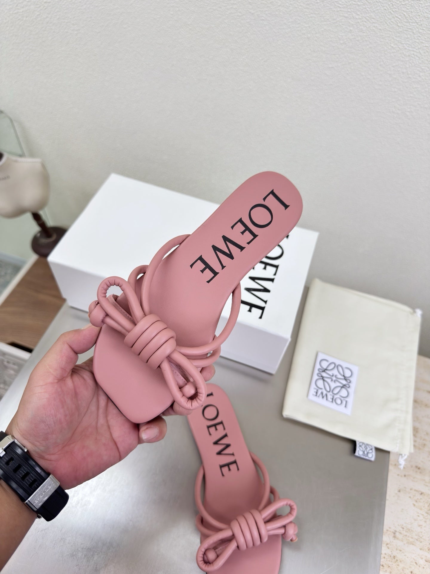 LOEWE 26S FLAMENCO KNOT SANDAL IN PINK CALFSKIN