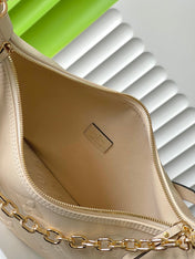 LOOP HOBO 38 CREMEMONOGRAM EMPREINTE LEATHER GOLD HARDWARE