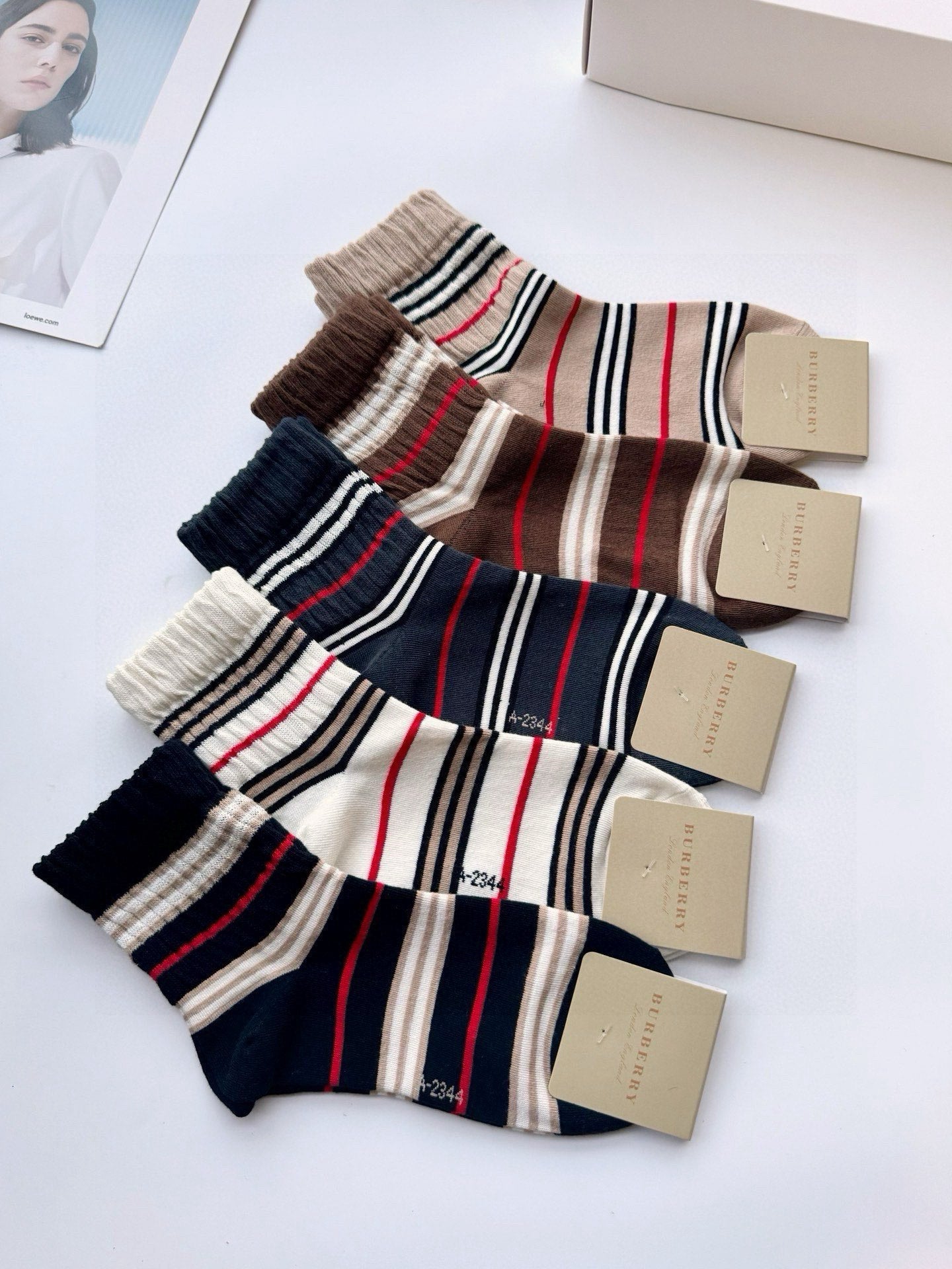 BURBERRY 26S ANKLE SOCKS 562521 (1 BOX)