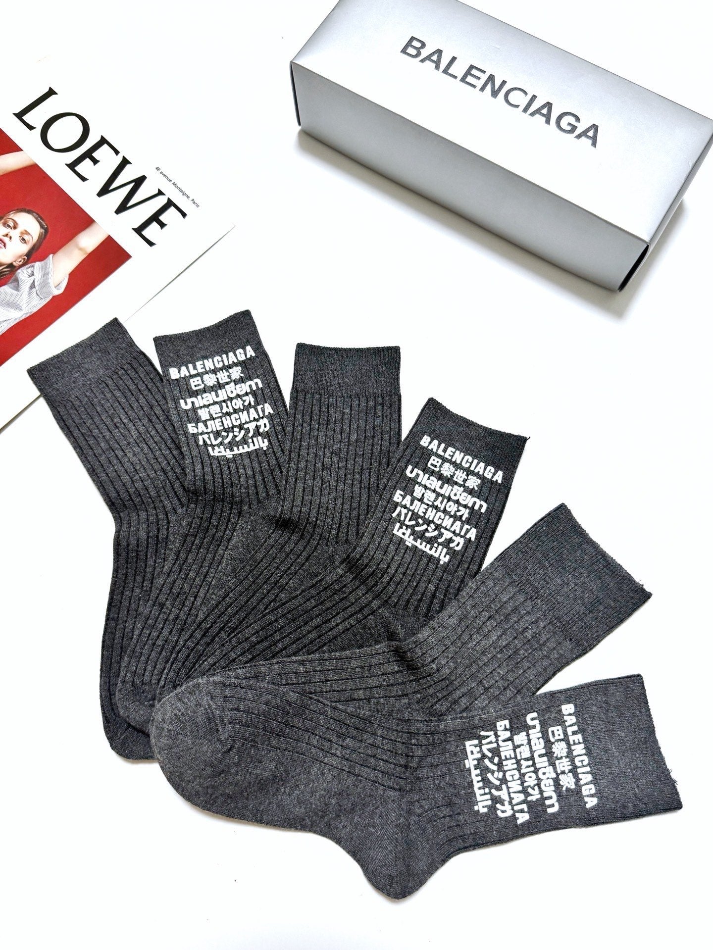BALENCIAGA 26S CREW SOCKS 408738 (1 BOX)