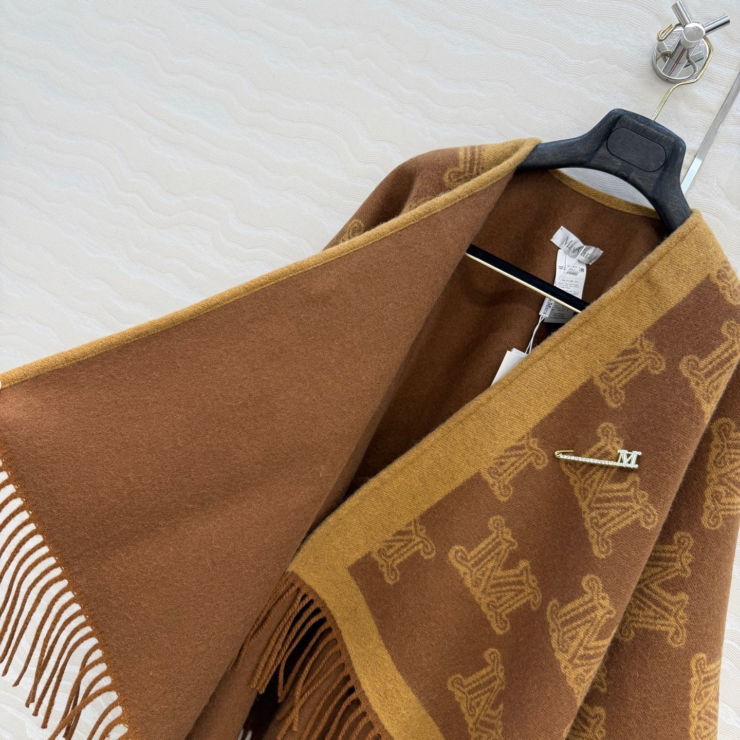 MAX MARA 25S FRINGED KNIT CAPE 165