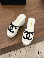 CHANEL 26S WEDGE SANDALS 95 MM IN WHITE CALFSKIN
