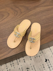 CHANEL 26S THONG SANDALS IN BEIGE CALFSKIN WITH RHINESTONE CC LOGO