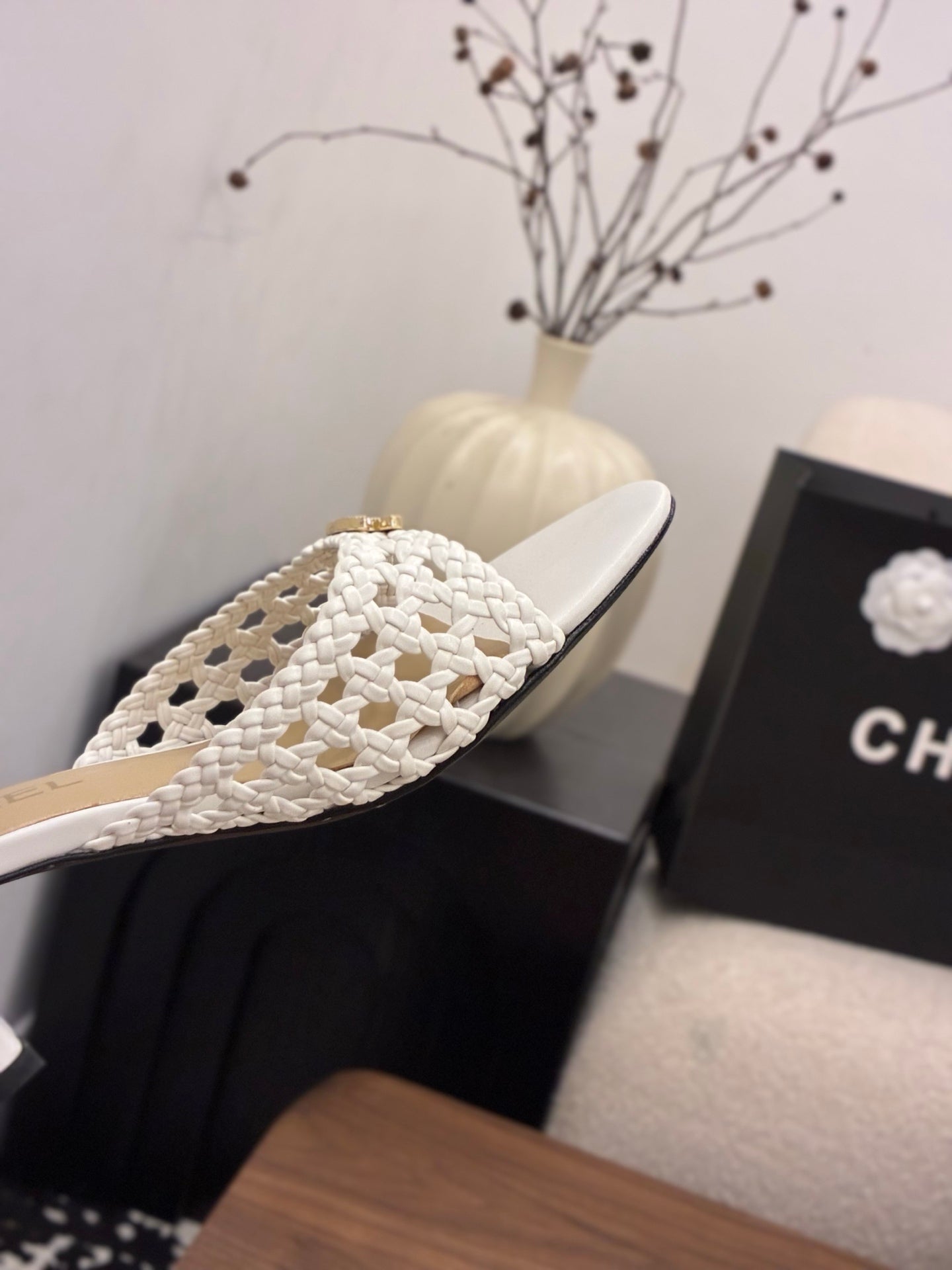 CHANEL 26S HIGH HEELS SANDALS 60 MM IN WHITE WOVEN LAMBSKIN