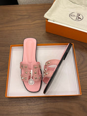 HM 26S ORAN STUDDED SANDALS IN LIGHT PINK CALFSKIN